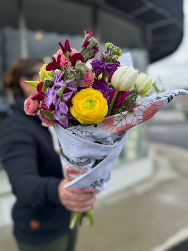 LIMITED EDITION: Bouquet & Tea Towel